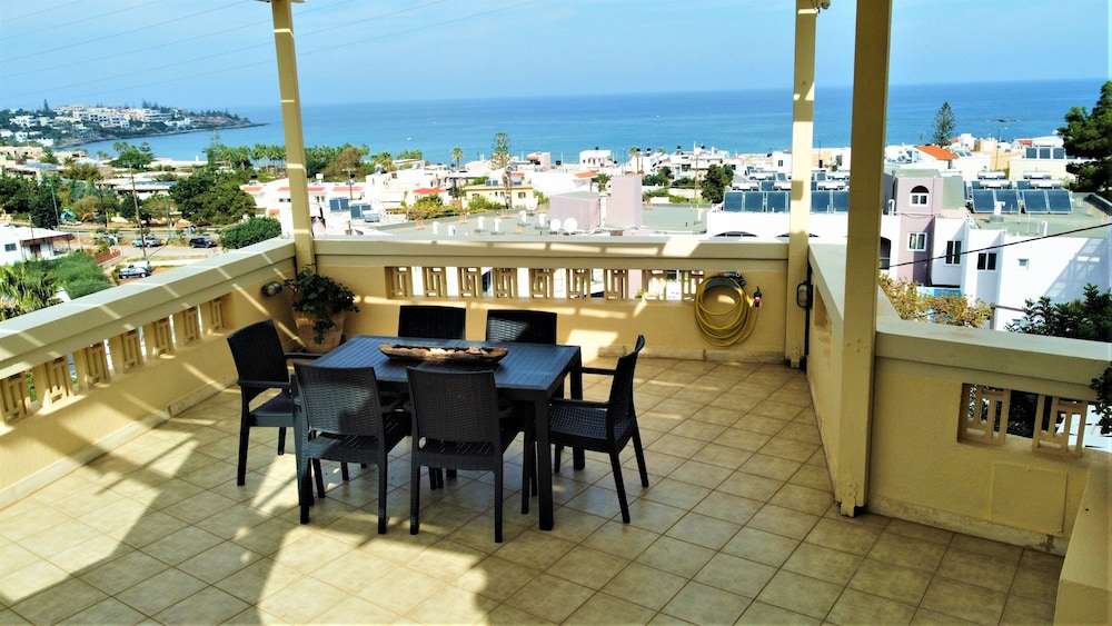Villiana Holiday Apartments 29/50