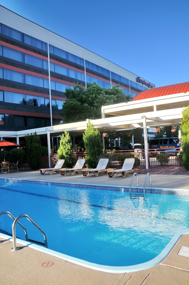 Hampton Inn Denver West Federal Center 5/51