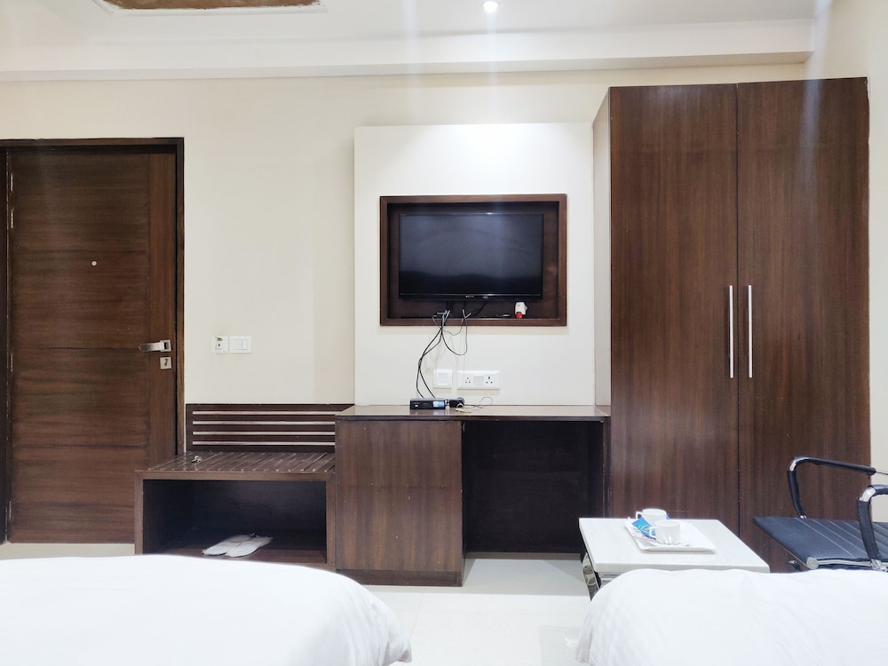 Hotel Seven Inn Bodhgaya 10/21