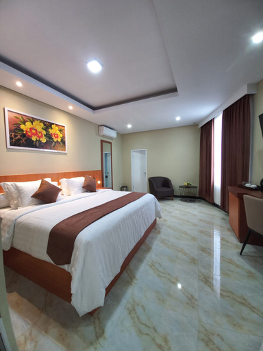 Grand Avira Hotel 5/11