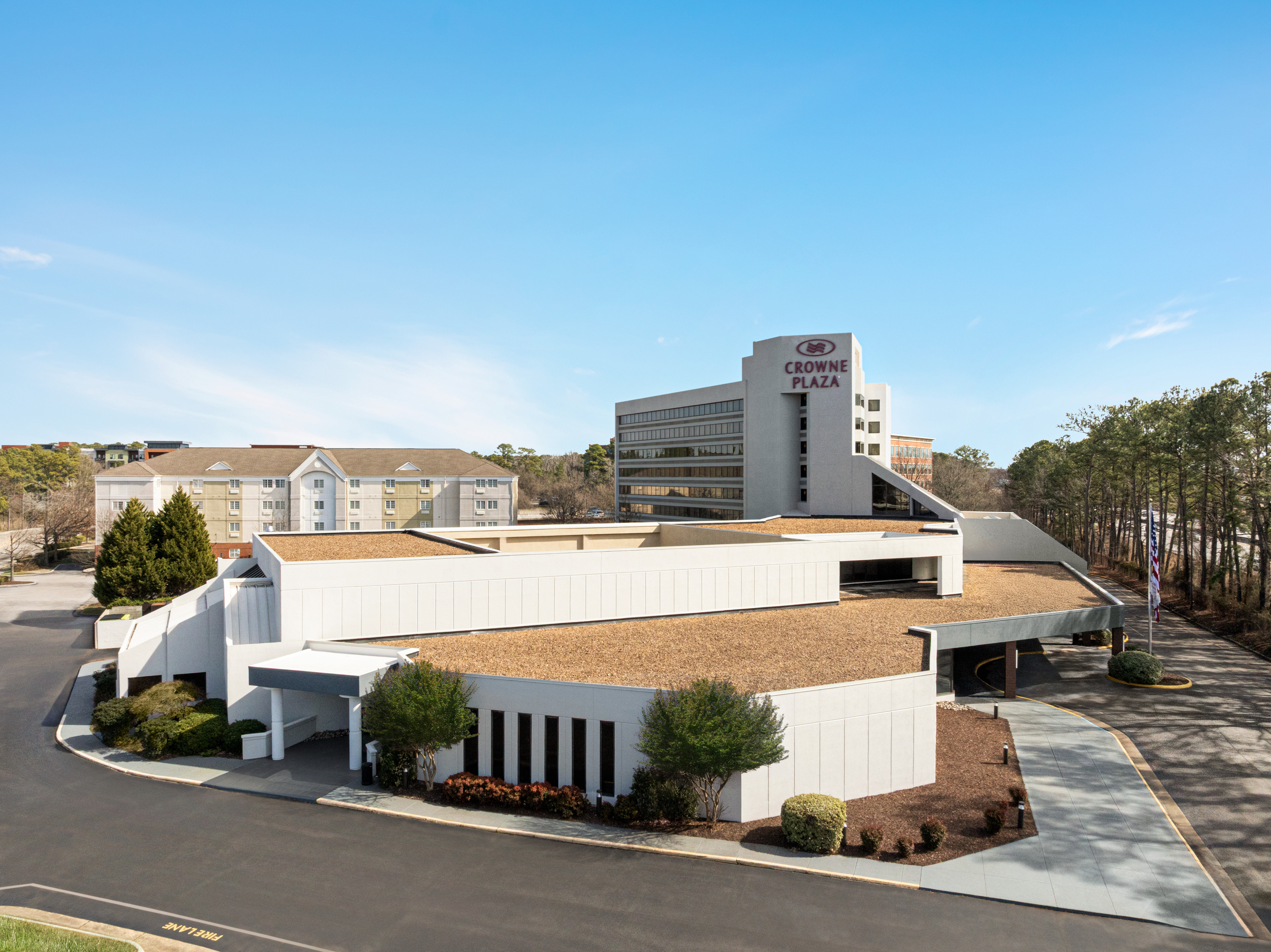 Crowne Plaza Virginia Beach Town Center 74/75