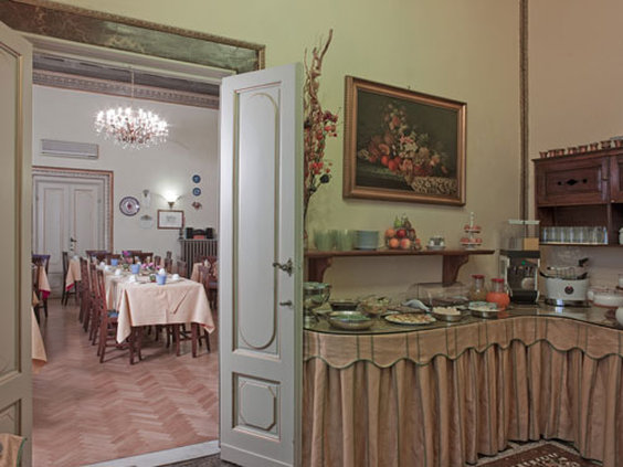 Hotel Villa Liana 49/52