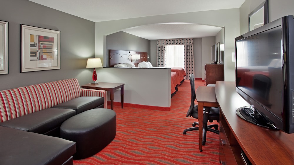 Holiday Inn Express Kearney 44/72