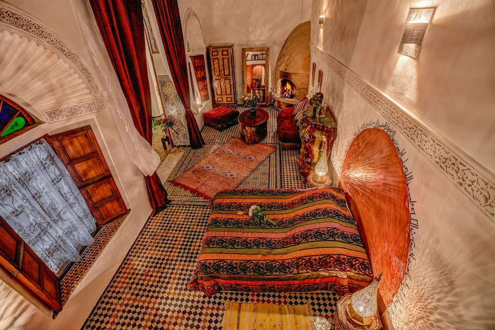Riad Almaz 30/31
