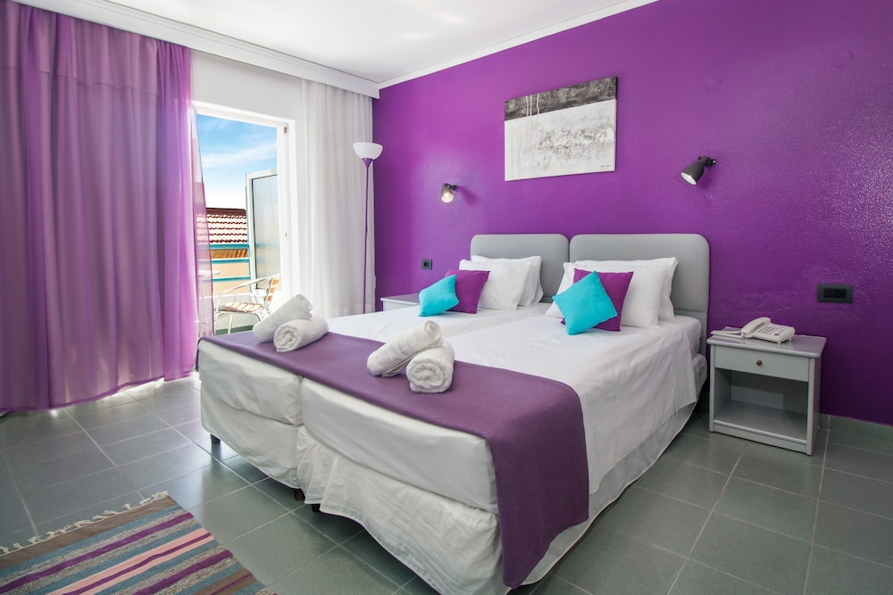 Kahlua Hotel Apartments 13/40