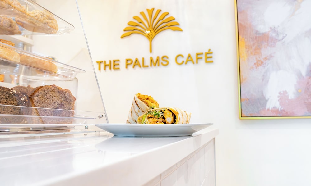 The Palms Resort 6/62