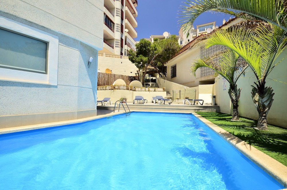 Aparthotel Ola Blanca 47/50