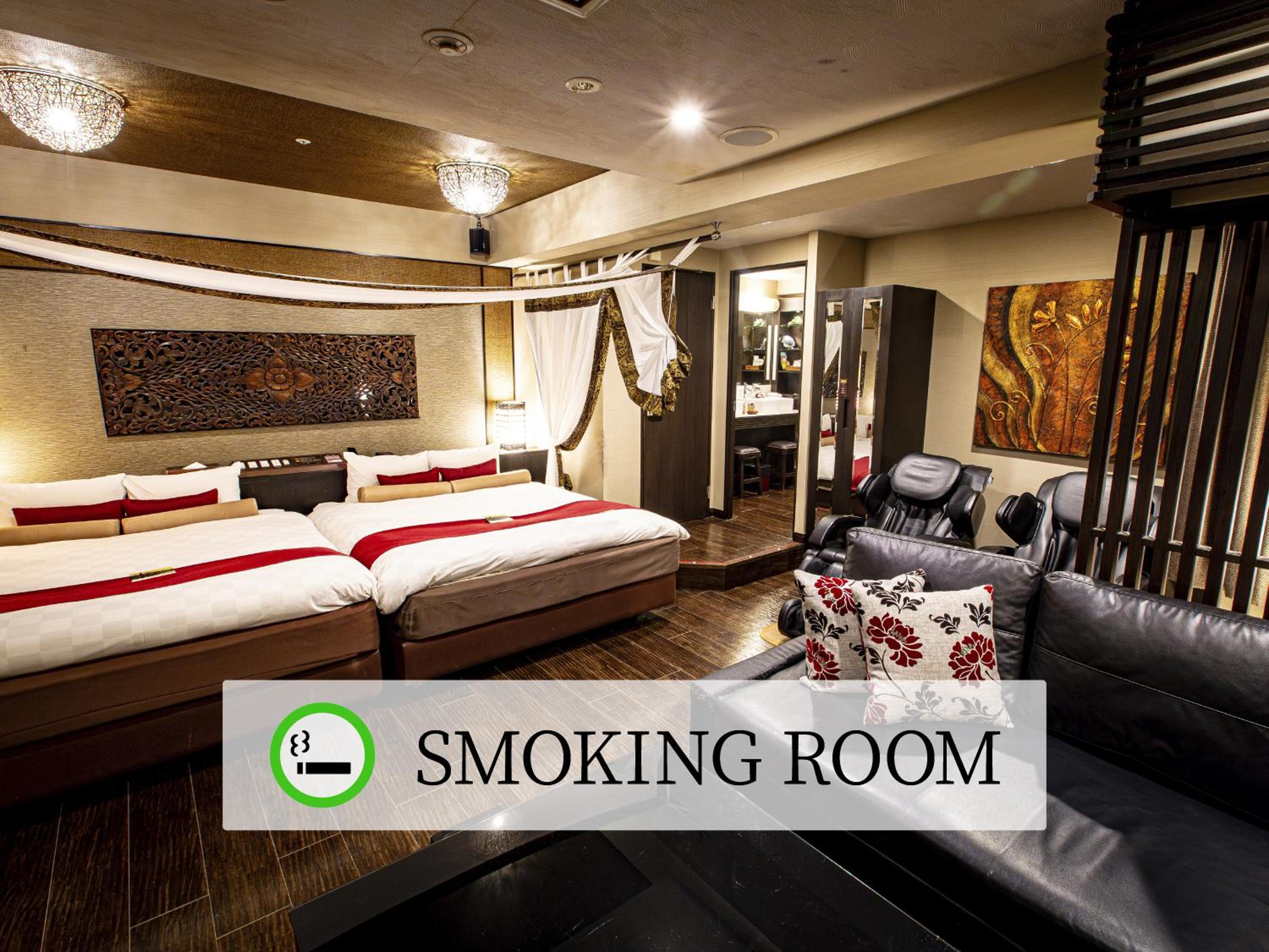 Platinum, 2 Queen Beds, Smoking