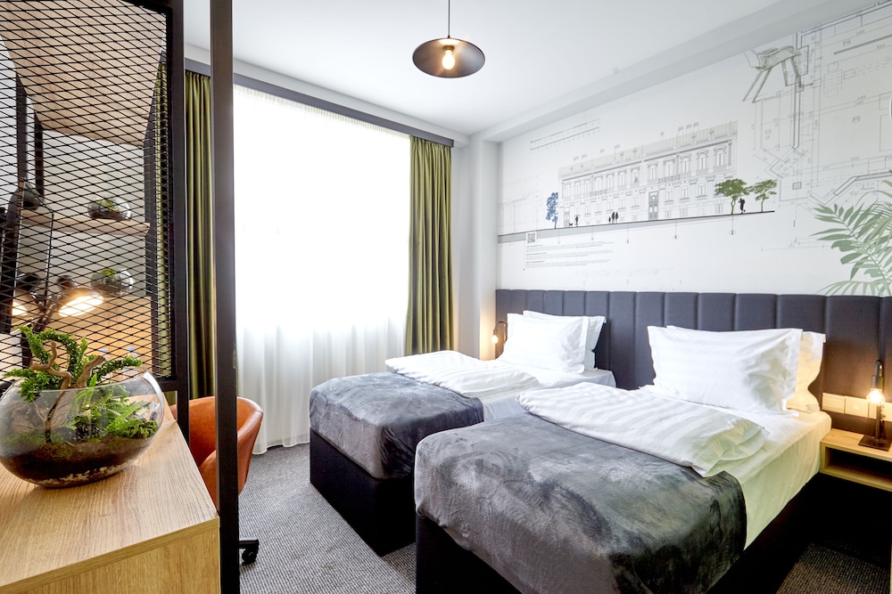 Graphica Tbilisi Hotel 17/36