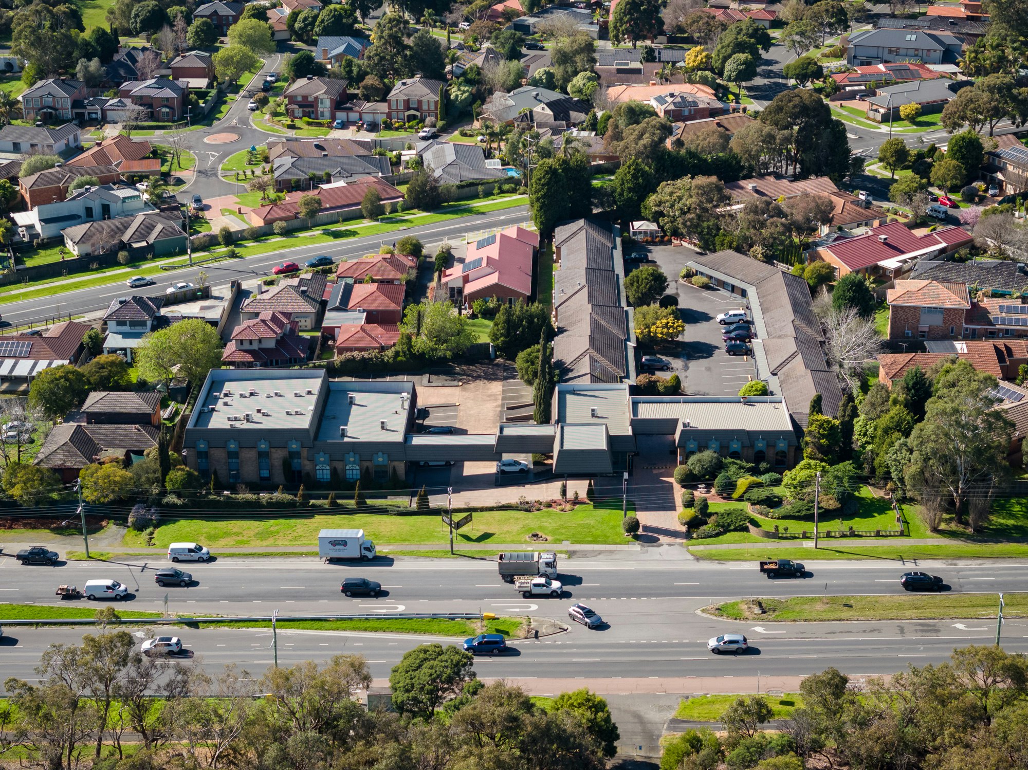 ROWVILLE INTERNATIONAL HOTEL 43/46