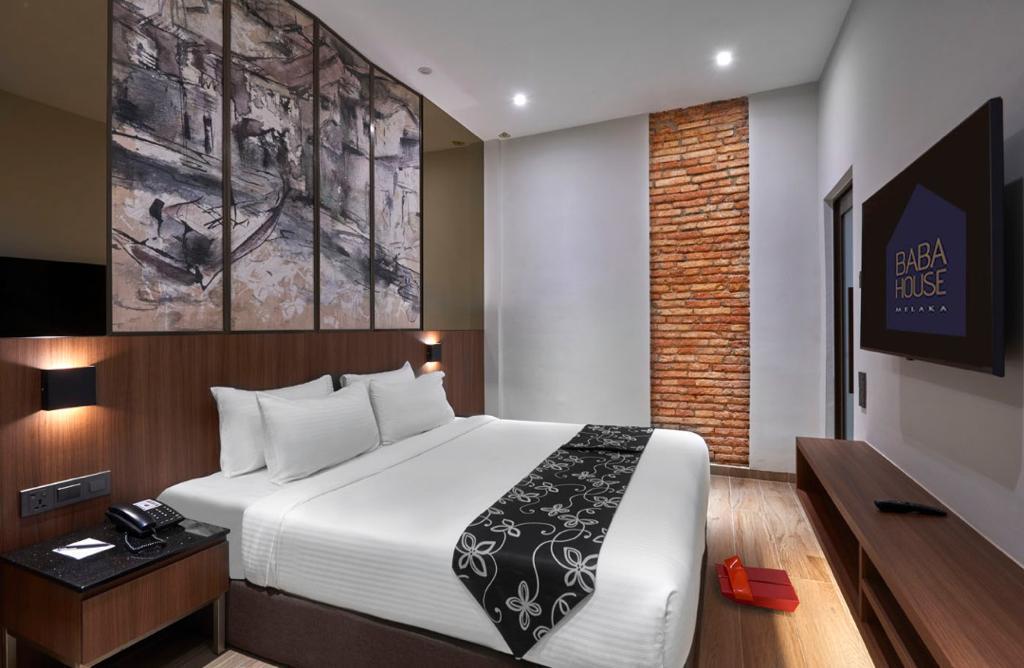 Plus, Deluxe, Single Bed