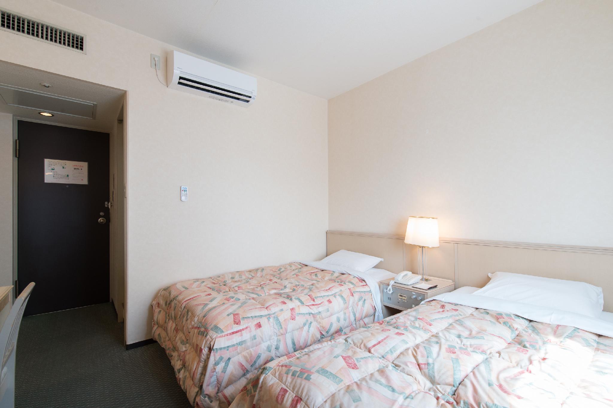 Renovated, Twin Beds