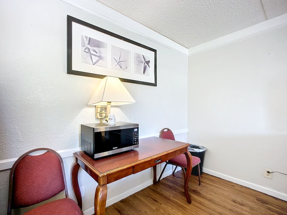 Motel 6 Jacksonville Fl Airport Area South 36/60