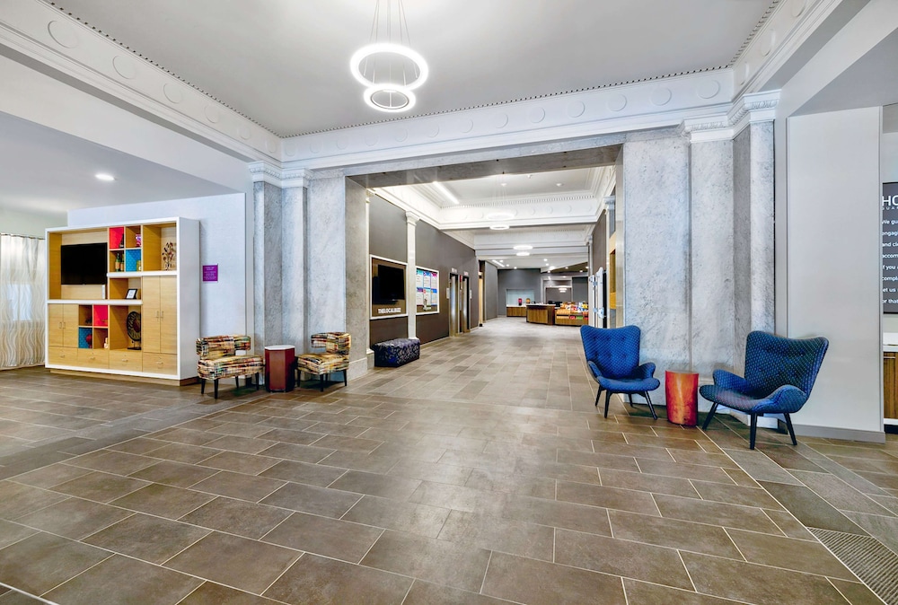 Tru By Hilton Minneapolis, MN 42/55