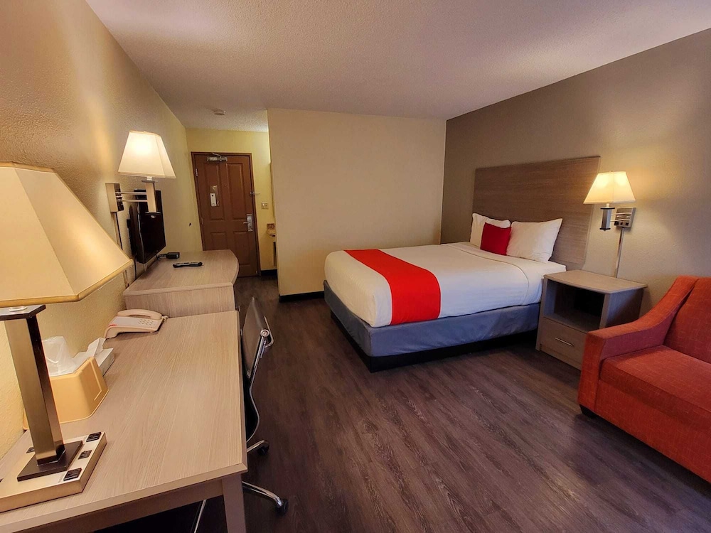 Oyo Hotel Downtown Castle Rock 23/37