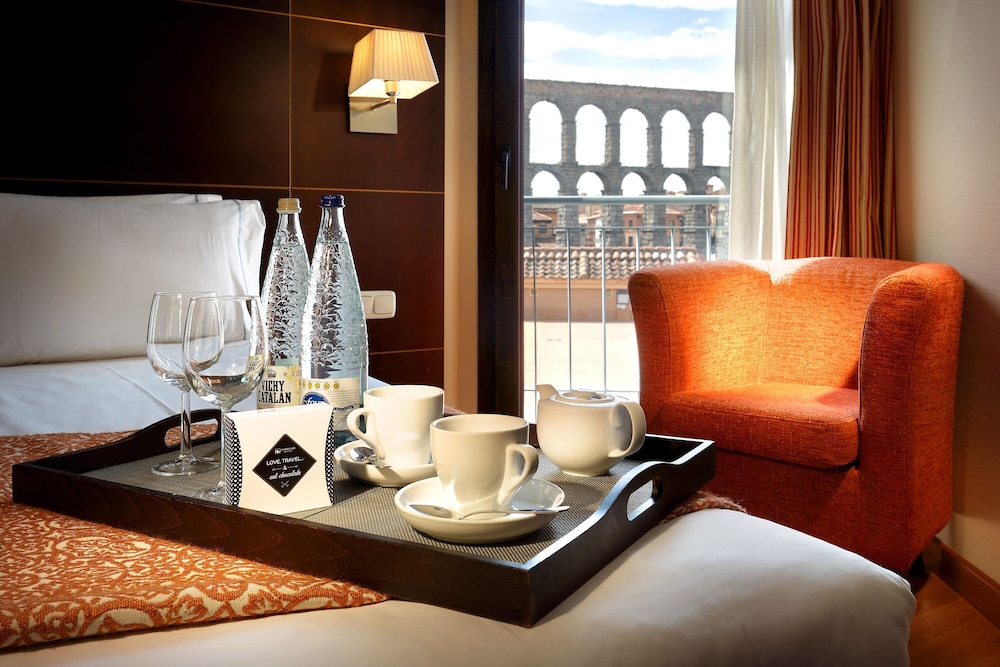 Eurostars Plaza Acueducto 36/59