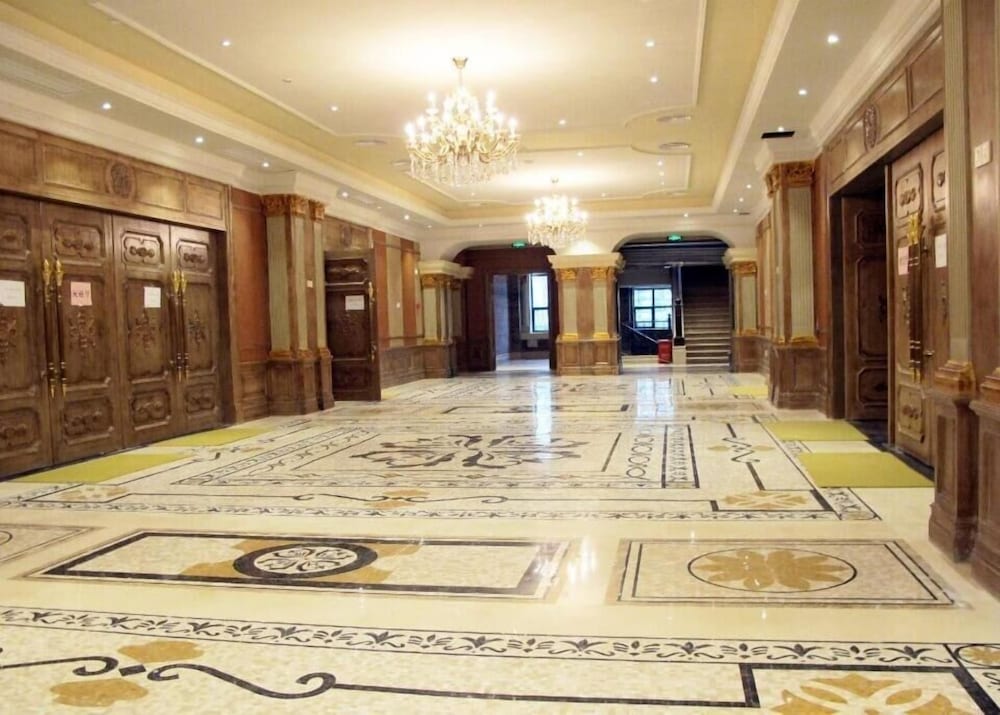 Wuhan Harvest International Hotel 6/57
