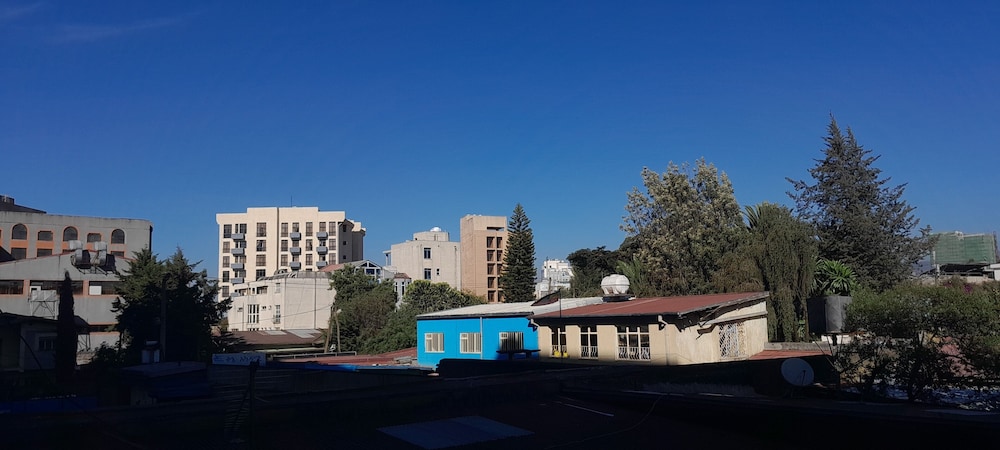 Debredamo Hotel 43/49