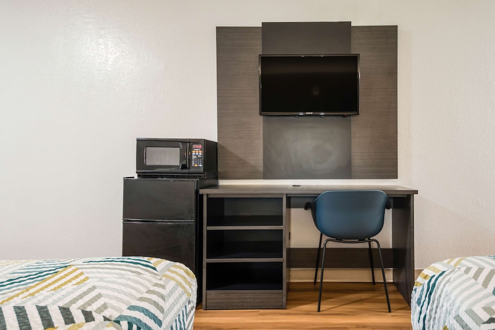 Motel6 Laredo, TX - North I-35 35/55