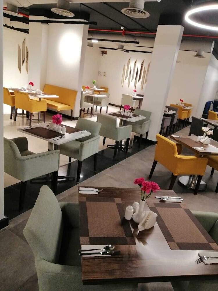 أكيلا جدة الحمراء(Aquila Hotel) 25/32