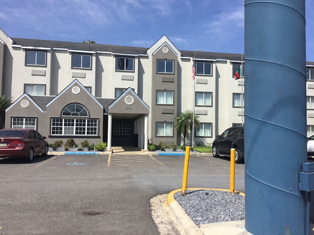 Motel6 McAllen, TX - East 50/60
