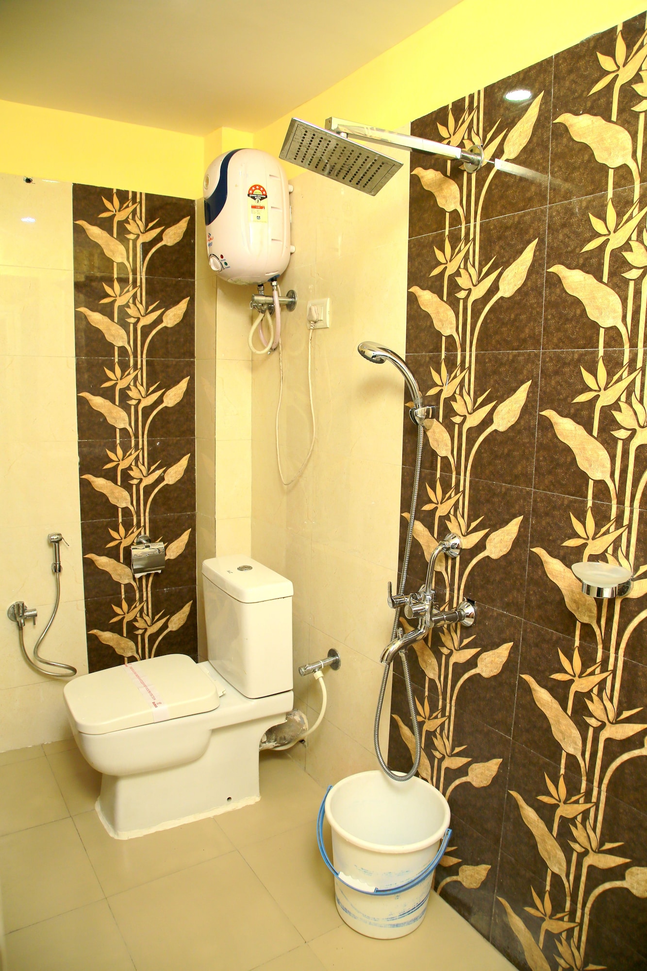 1 Bedroom, Luxury, Triple, King Bed, Smoking, Babul Hotel 9/9