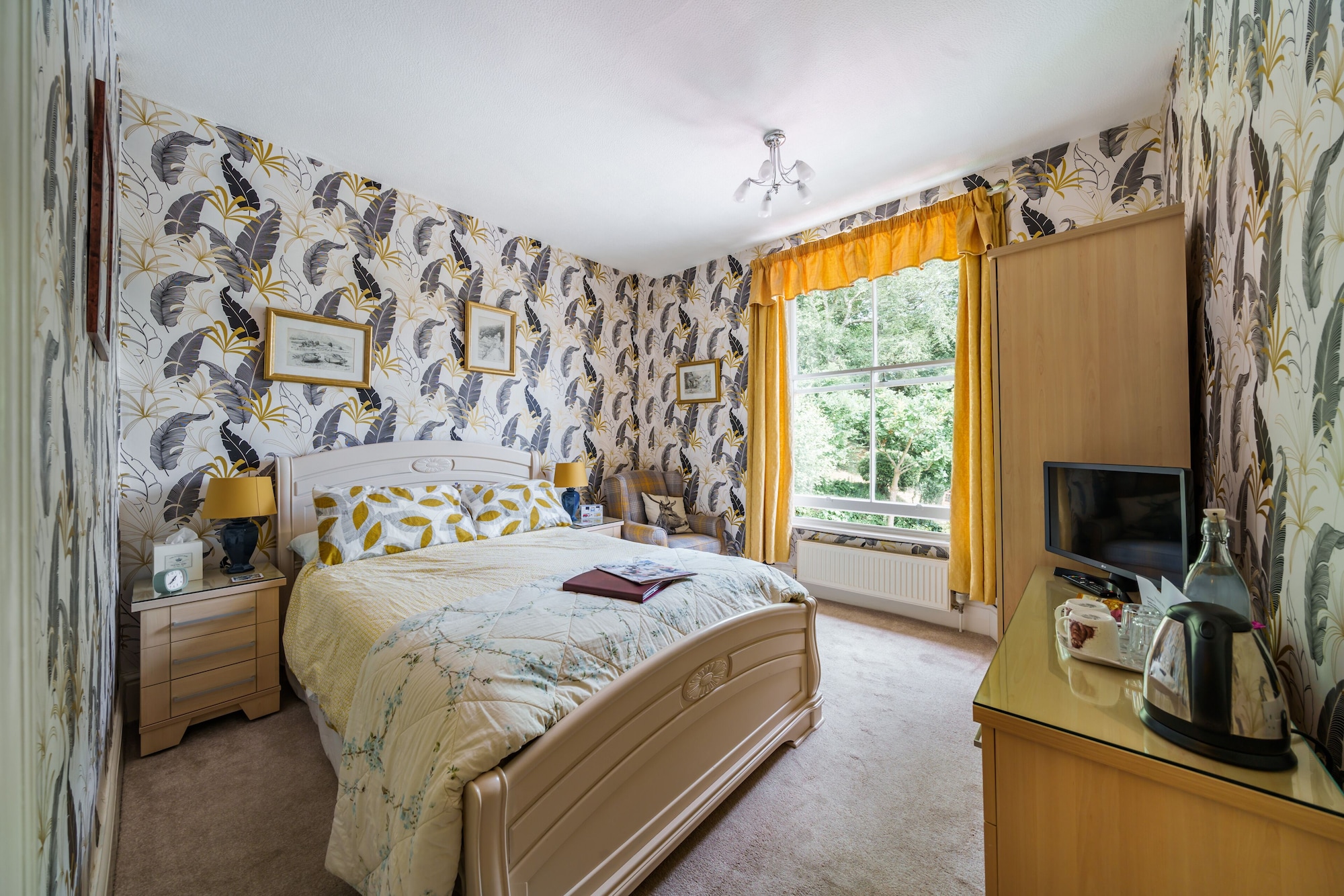 Room, Double Bed, Hill View