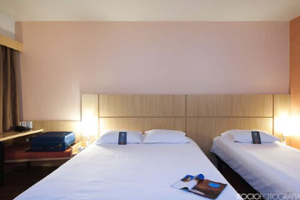 Ibis Uberlandia 14/56