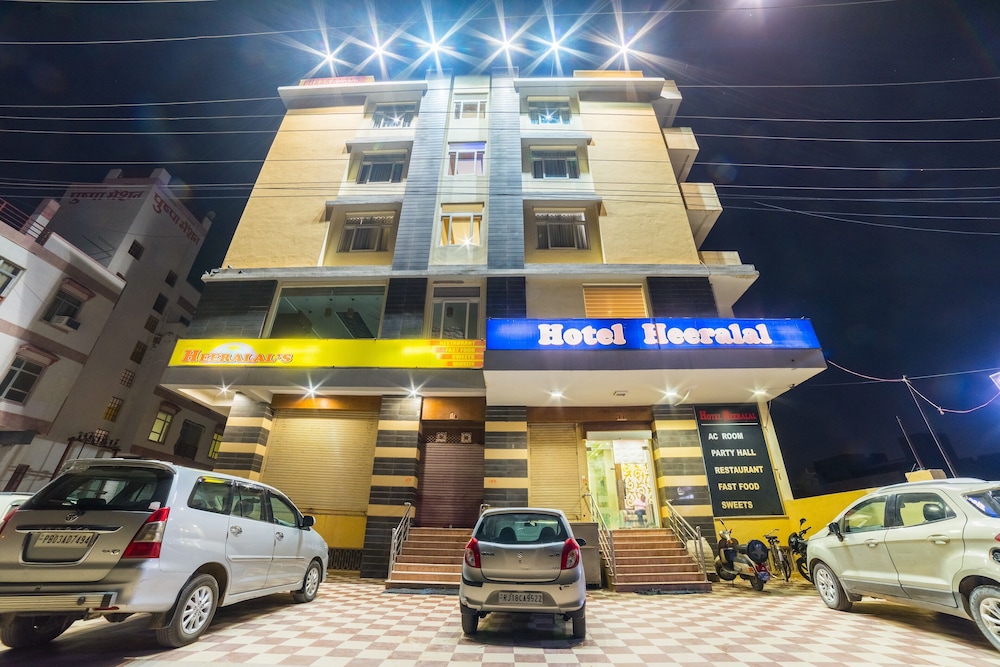 HEERALAL HOTEL 1/22