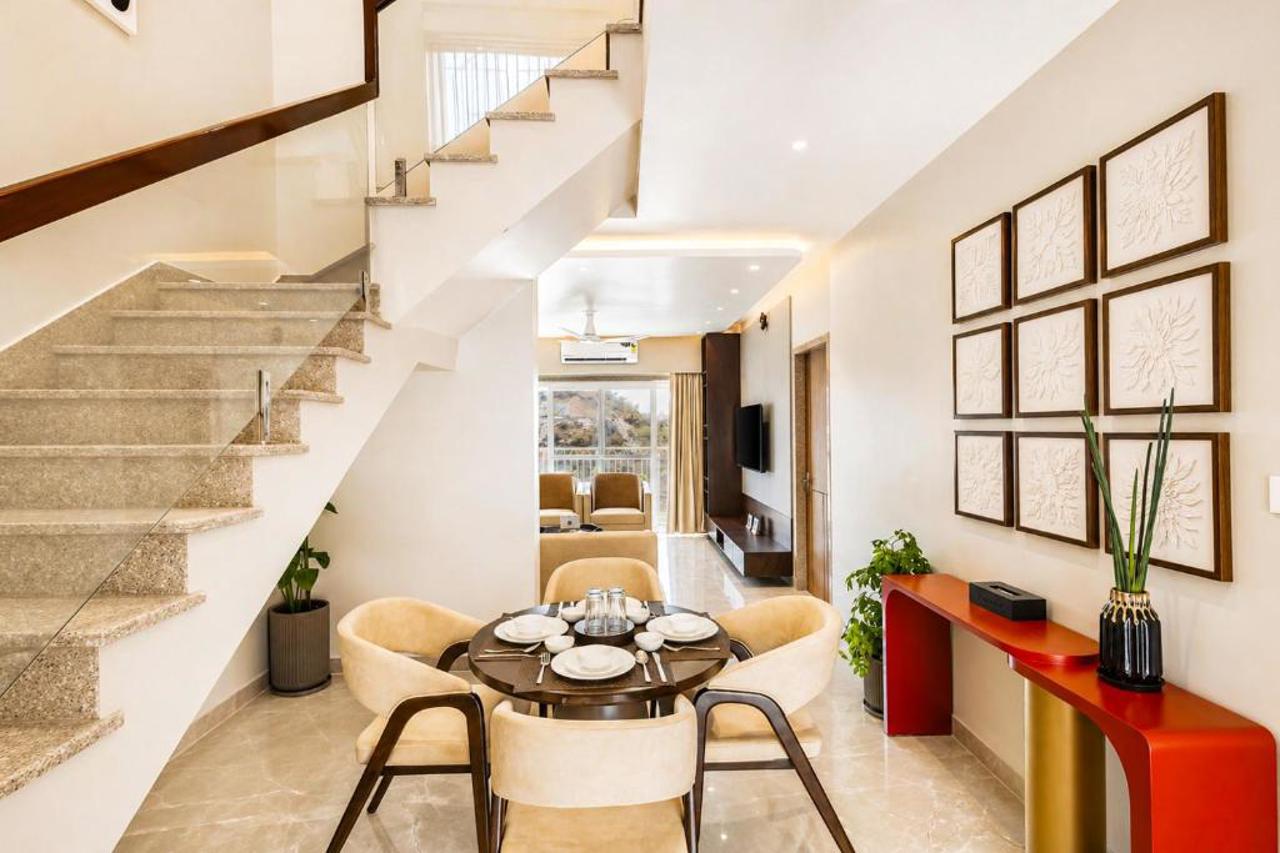 ELIVAAS Shourya Viola 3 BHK Villa with Pvt Pool & Garden 11/19