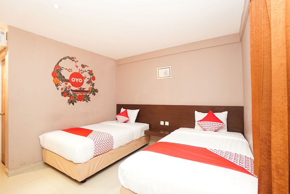 Hotel O Siwalankerto Near Surabaya Carnival 28/47