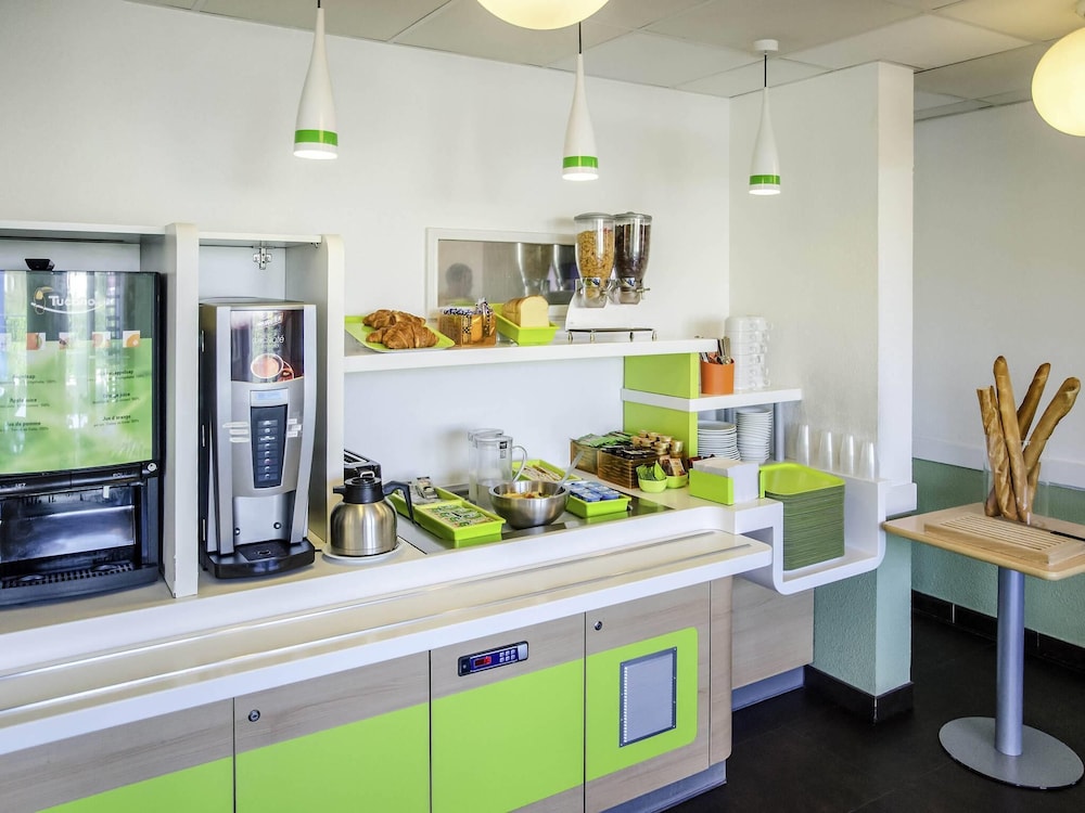 IBIS BUDGET AEROPORT LE BOURGET GARONOR 35/41
