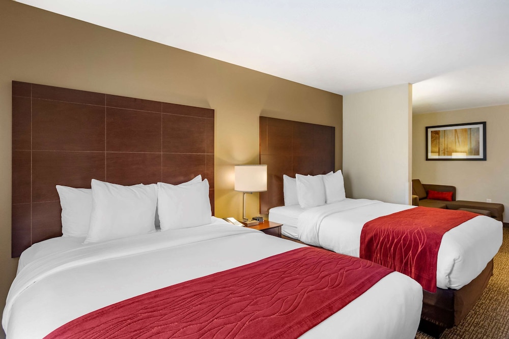 Comfort Inn & Suites Tooele-Salt Lake City 9/34