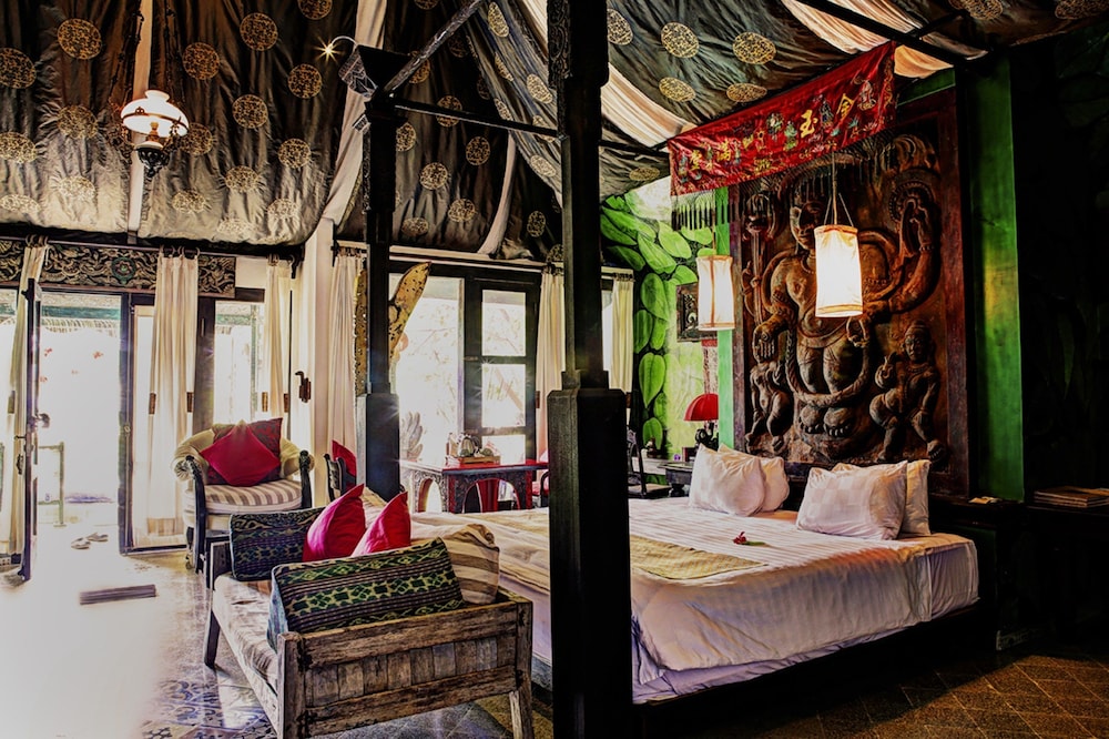 Beach Villas Lombok 50/80