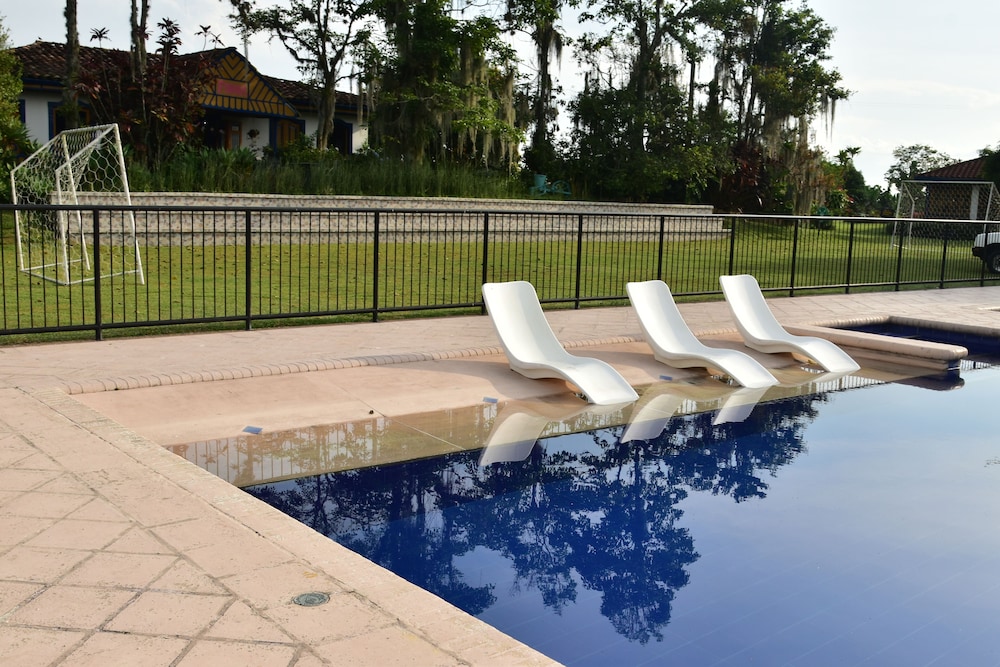 Finca Hotel Los Girasoles 24/50