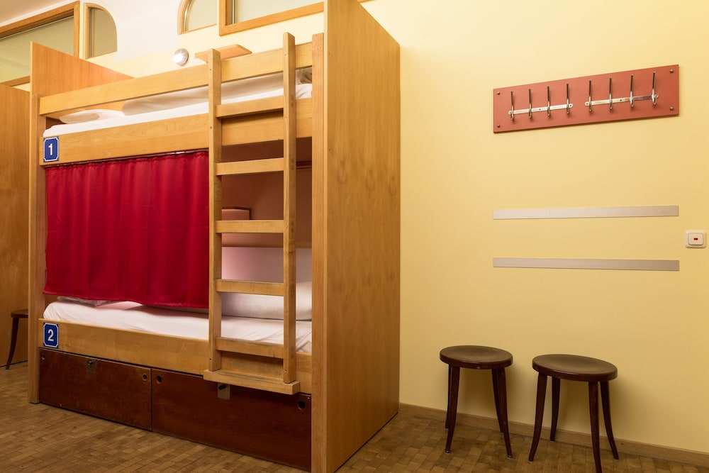 Euro Youth Hotel Munich 53/64