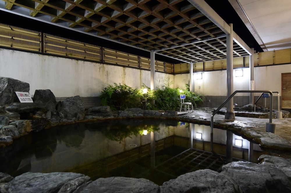 Kamenoi Hotel Yanagawa (ex Kanpo no Yado Yanagawa) 7/66