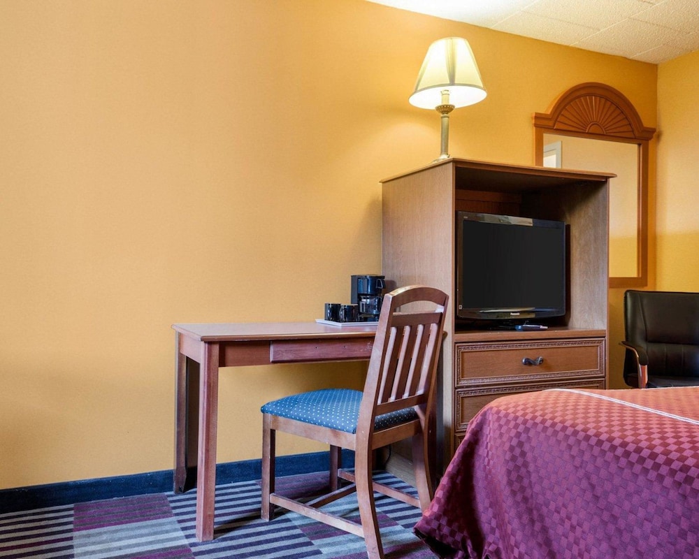 Rodeway Inn Newark - University Area 22/24