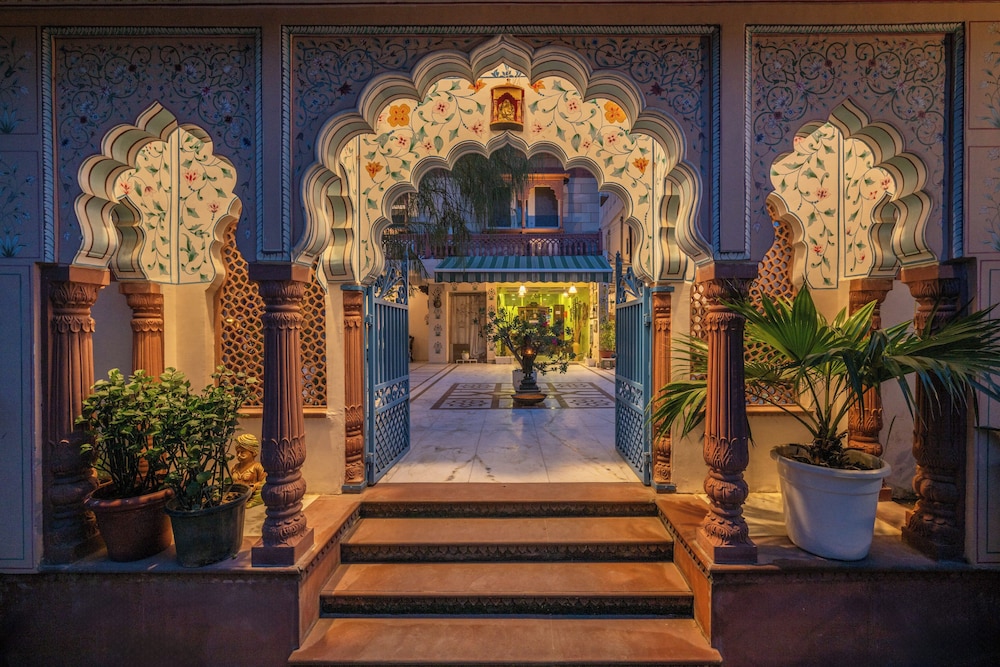 SURYAA VILLA JAIPUR A CLASSIC HERITAGE HOTEL 20/134