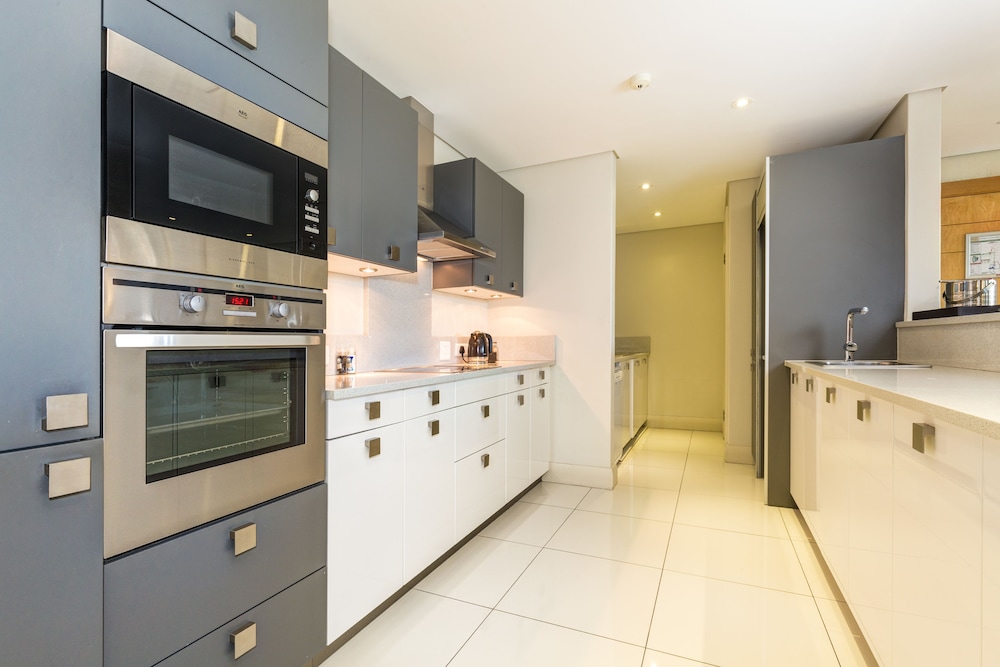 Lawhill Luxury Apartments 13/73