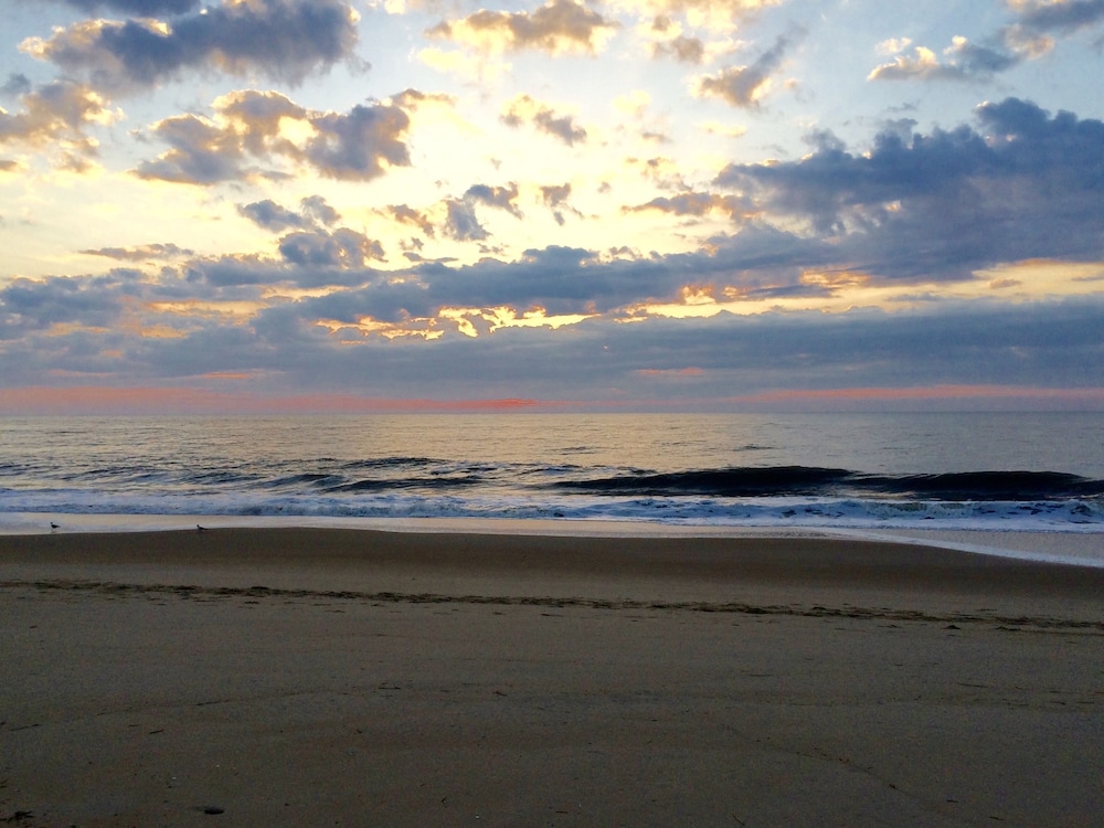 Atlantic Oceanside Dewey Beach Resort 45/50