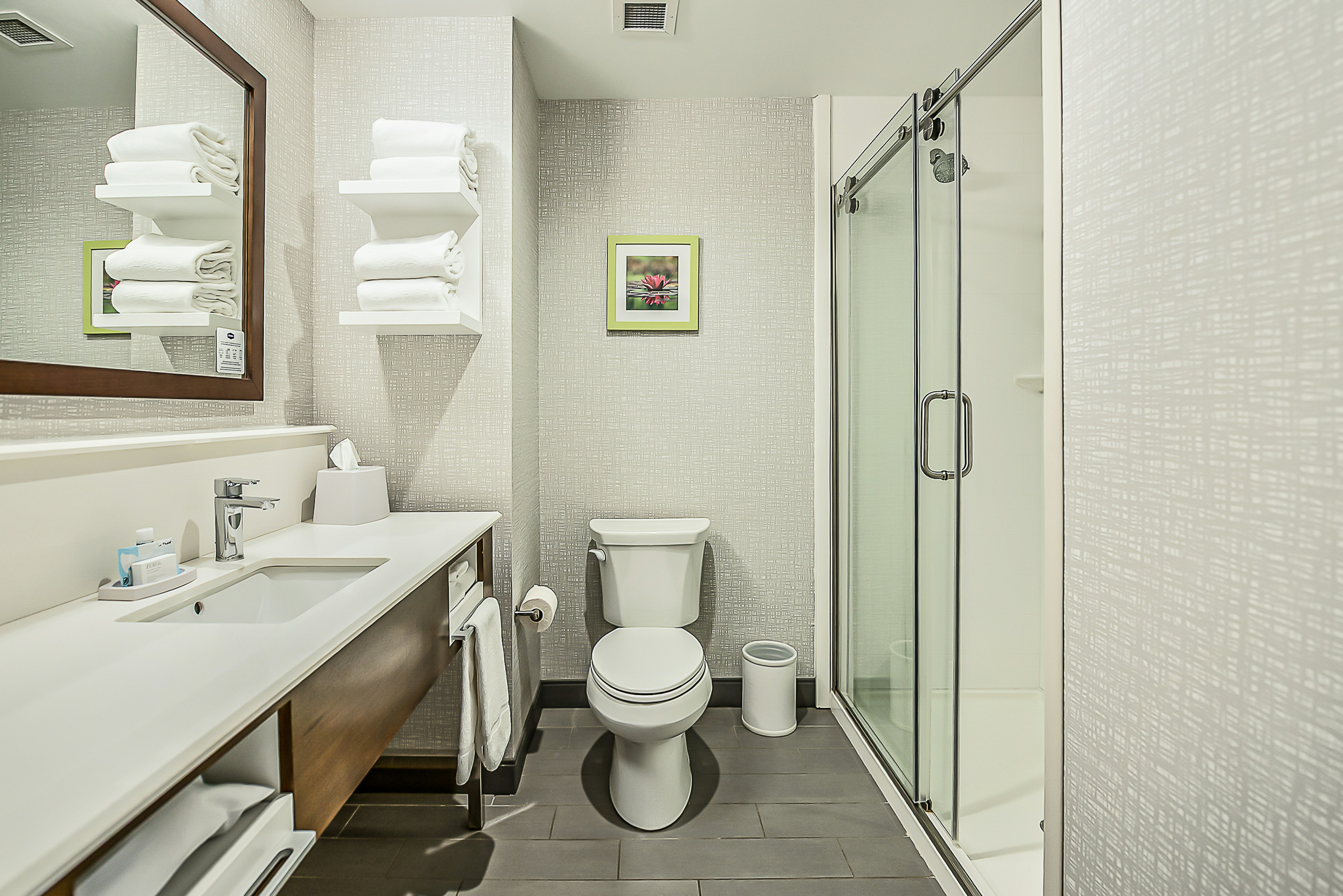غرفة بسريرين كوين، Hampton Inn and Suites Howell 5/8