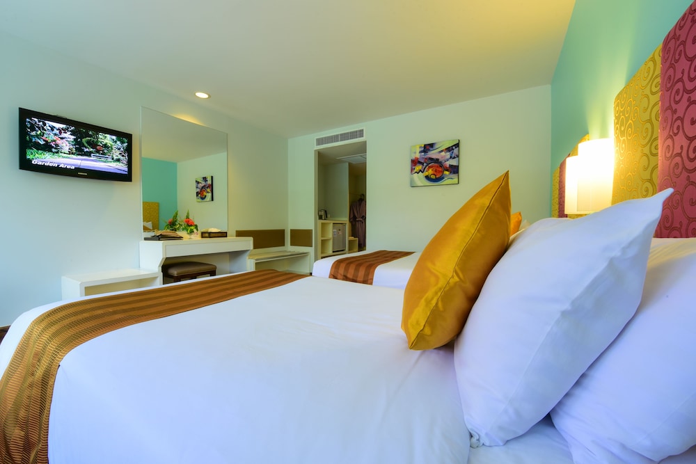Patong Resort Hotel 13/66