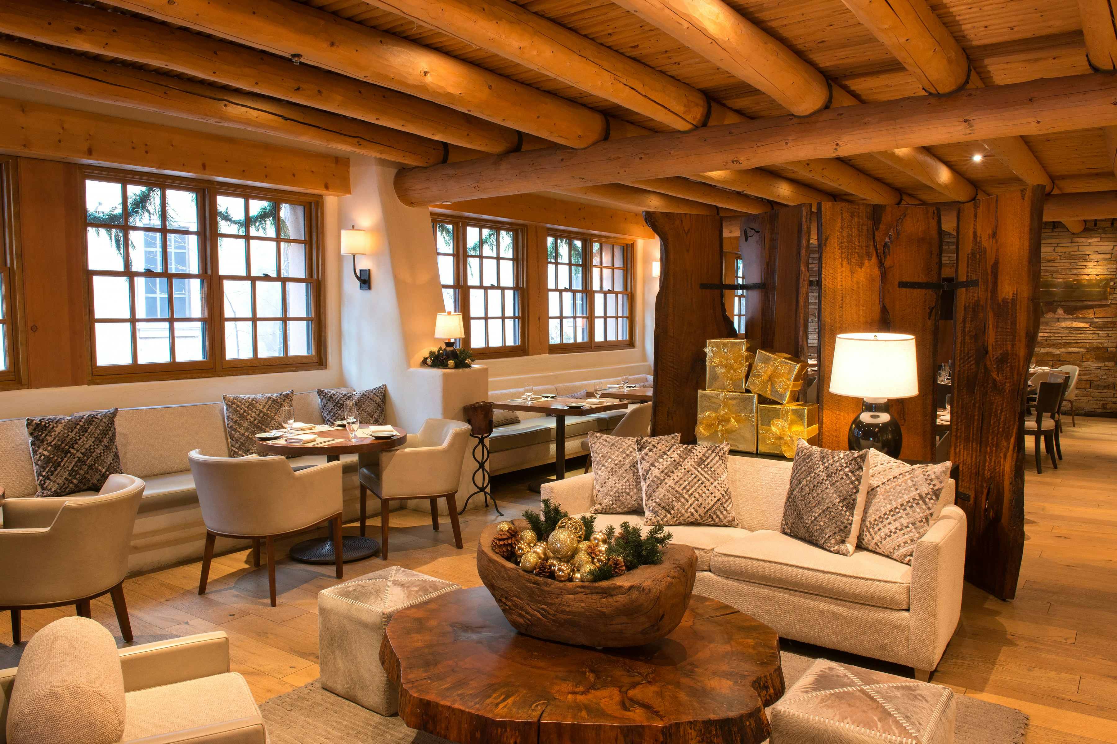 Rosewood Inn of the Anasazi 48/75