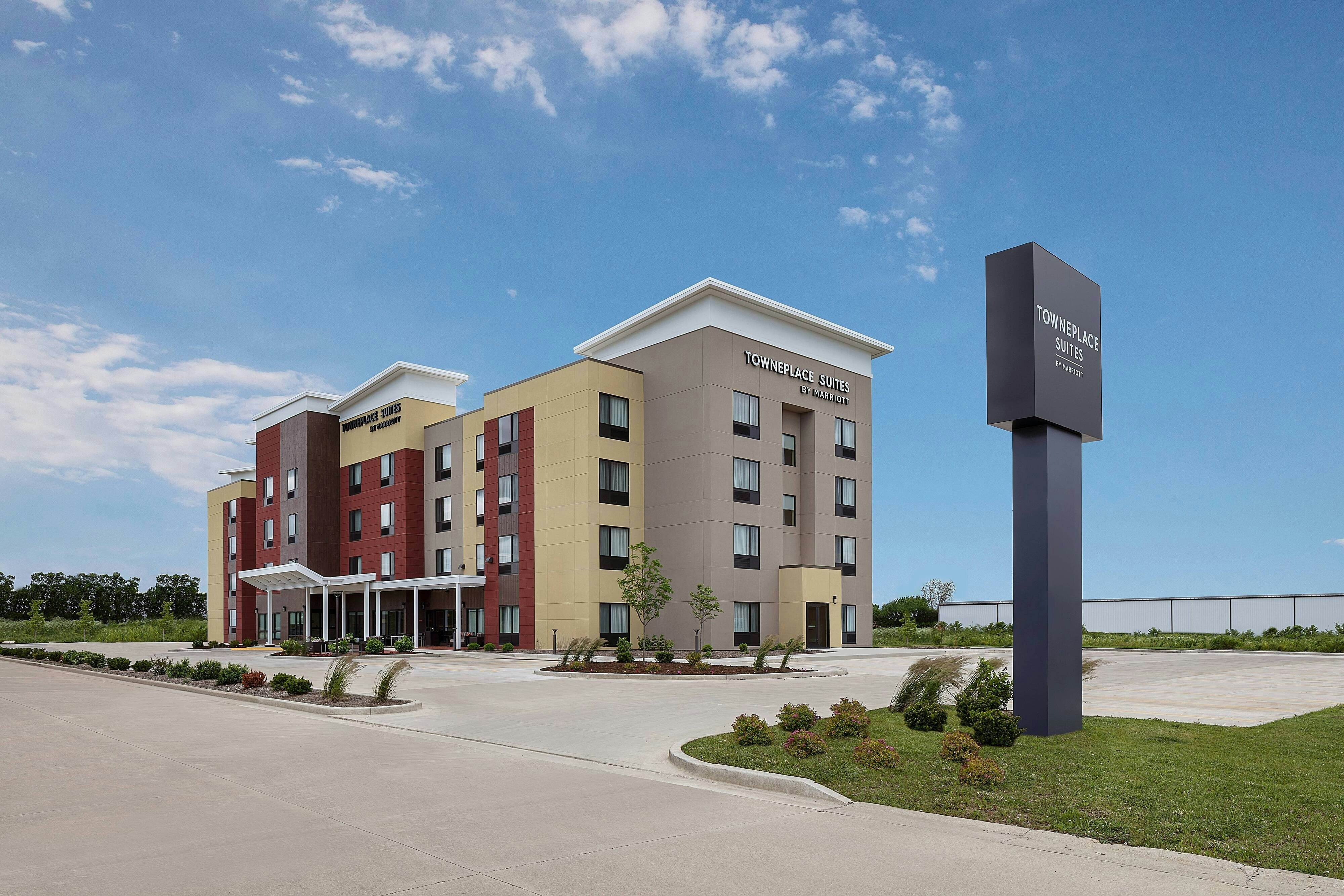 Towneplace Suites by Marriott Danville 24/25