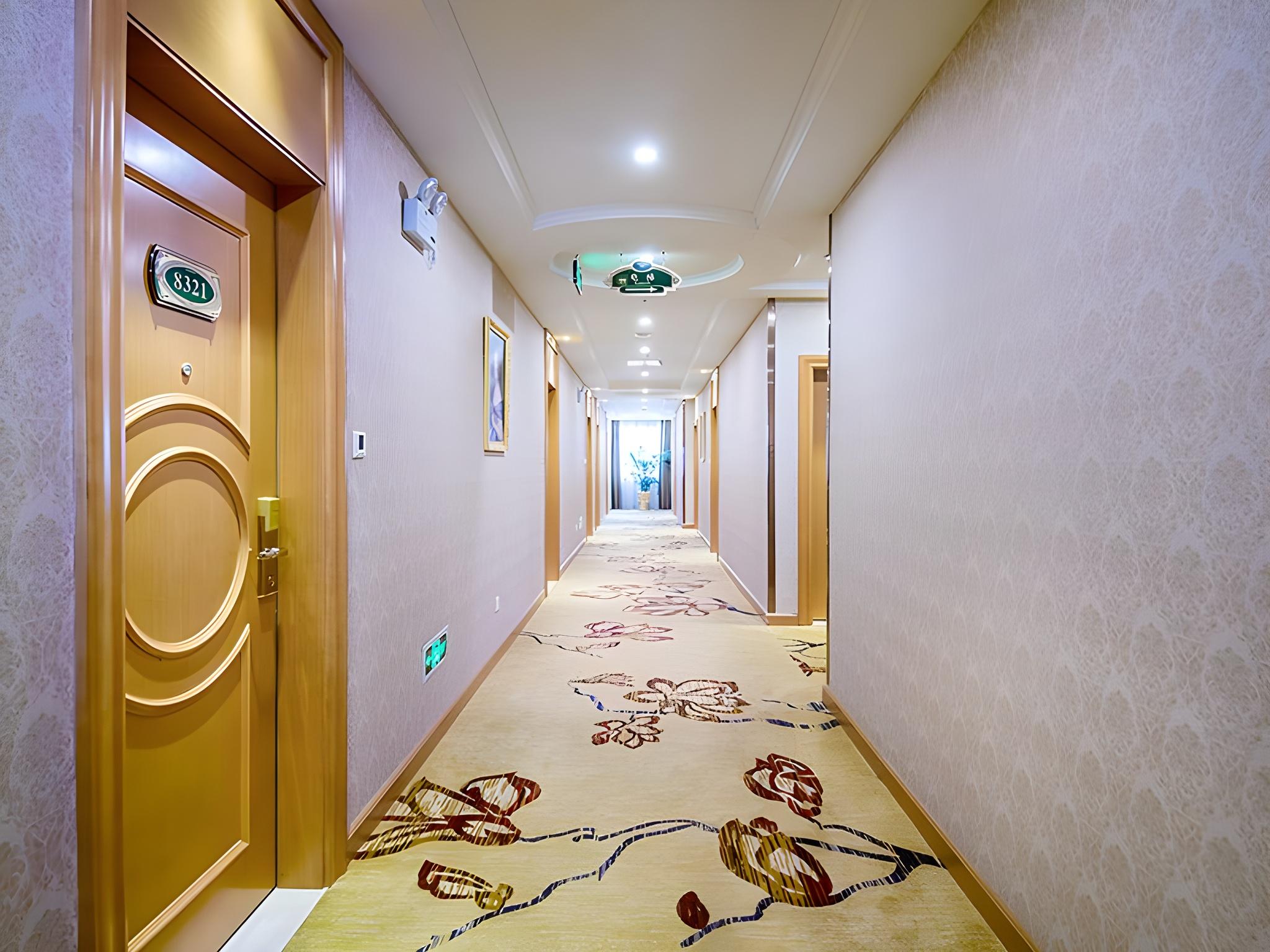 Vienna 3 Best Hotel (Wuhan Huanghelou Hubu Alley) 23/32