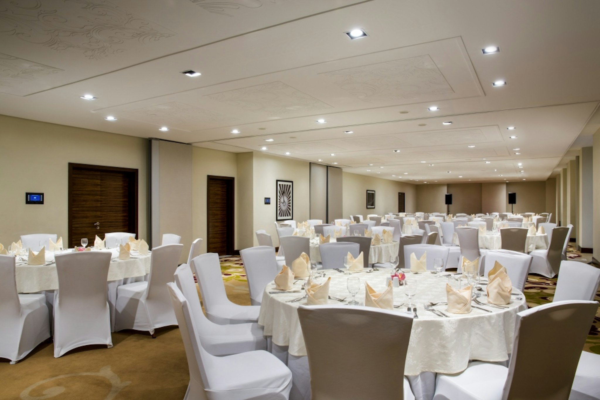 The Tower Plaza Hotel Dubai 70/84