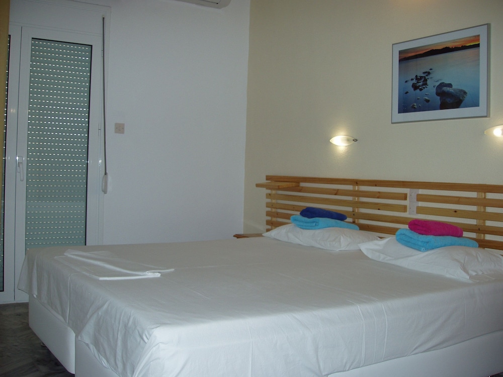 Studio, Sea View