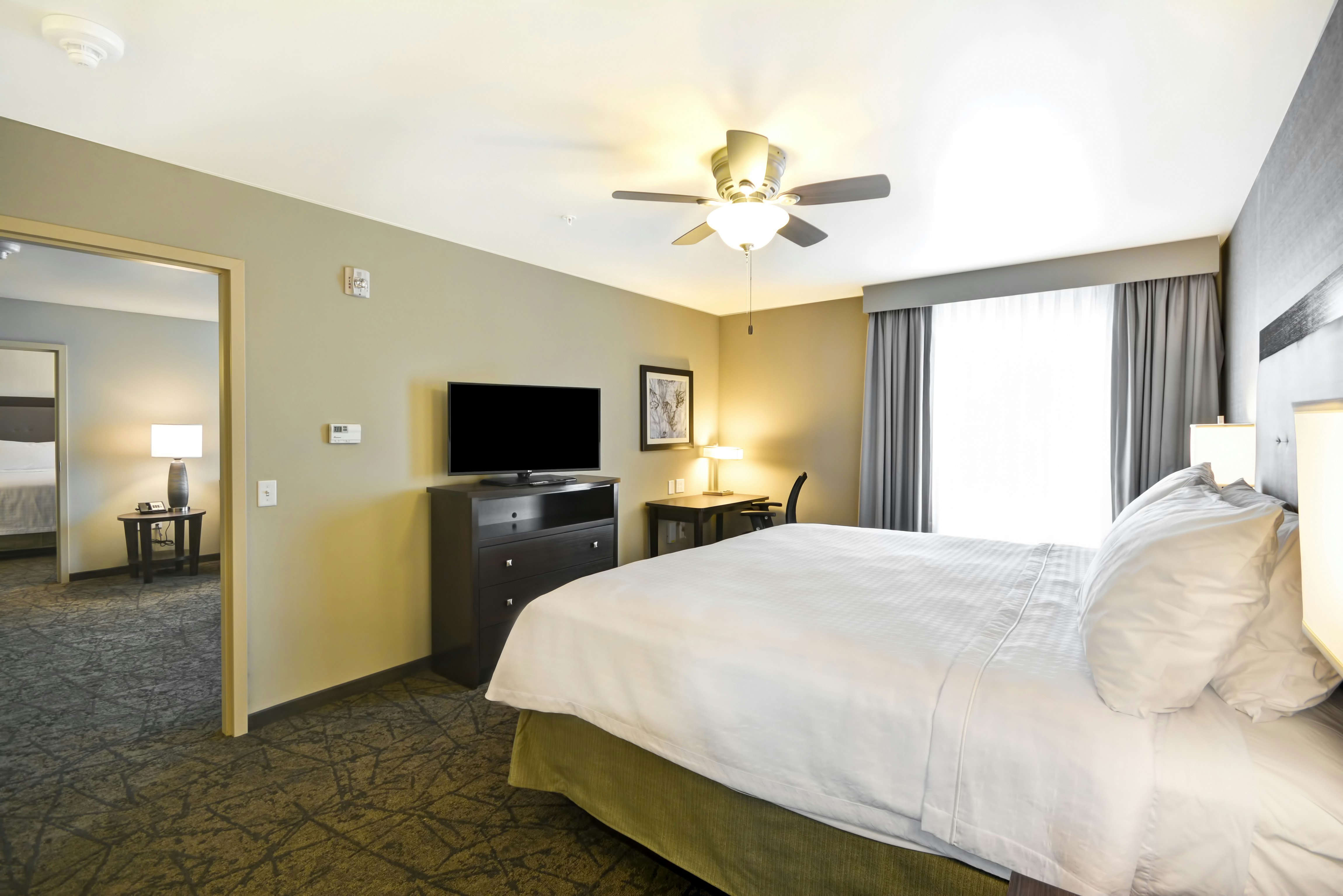 2 Bedrooms, Suite, 1 King or 2 Queen Beds, Accessible، Homewood Suites By Hilton Phoenix Tempe Asu Area 2/15