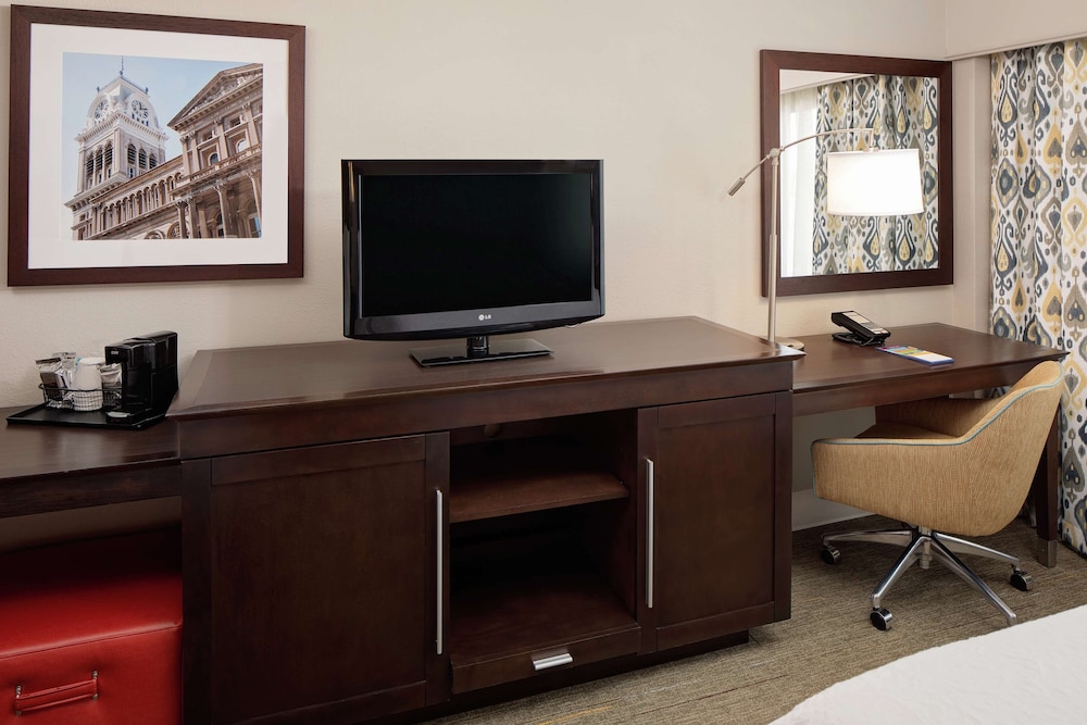 Hampton Inn Louisville Downtown 39/50